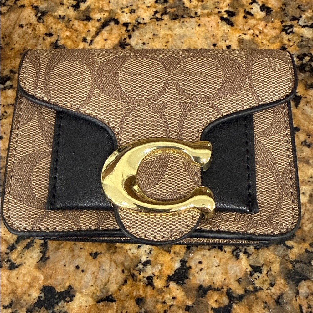 Coach Tan and Cream Signature min purse